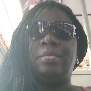 Meet your Posher, Edith