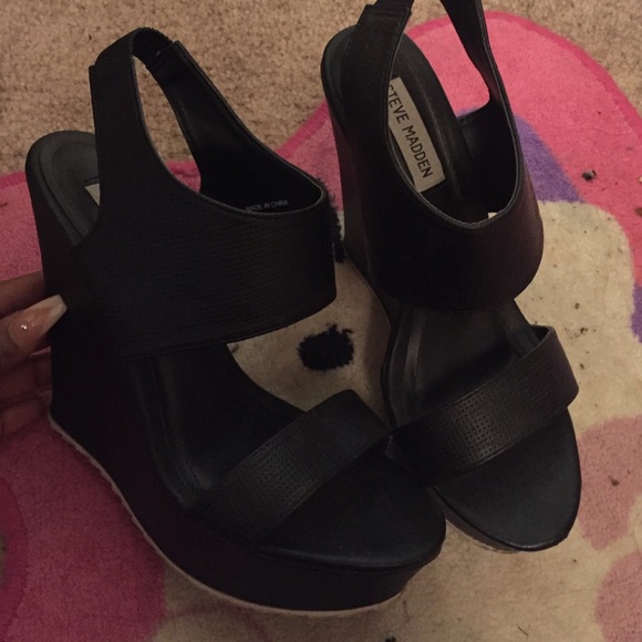 Black Steve Madden Wedges