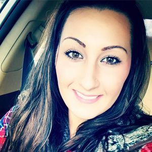 Meet your Posher, Lea