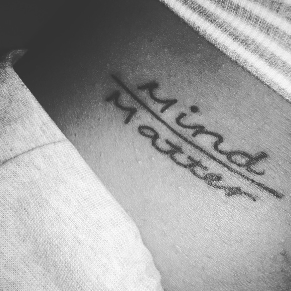 Meet your Posher, Derricka - Picture 1 of 1