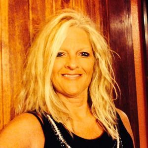 Meet your Posher, Connie