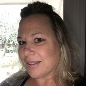 Meet your Posher, Keri