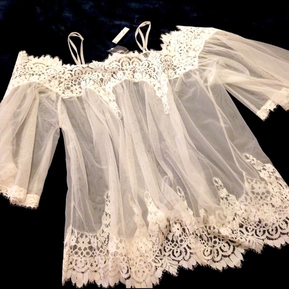 🌺 SOLD 🌺 VICTORIAS SECRET - Picture 2 of 4