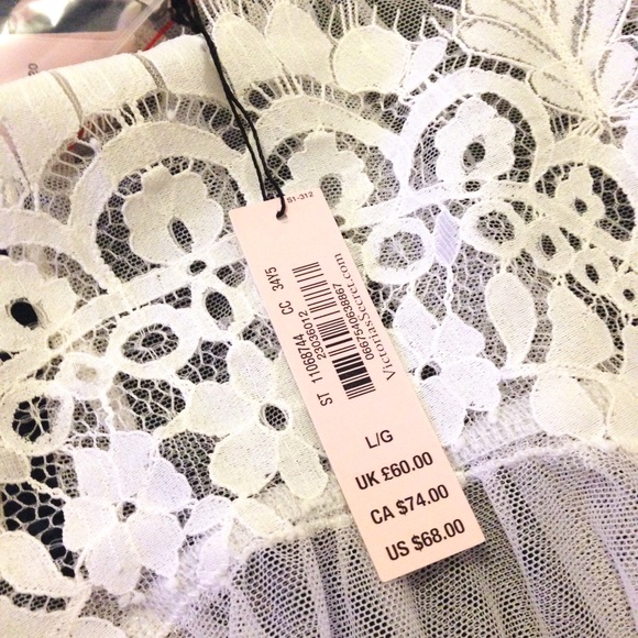 🌺 SOLD 🌺 VICTORIAS SECRET - Picture 3 of 4