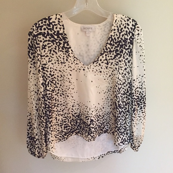 Renvy blouse with split sleeves