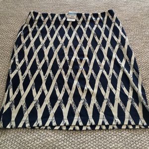 J. McLaughlin stretch blue and white. NWT Skirt. 8