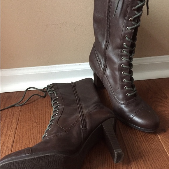 Boots - Picture 4 of 4