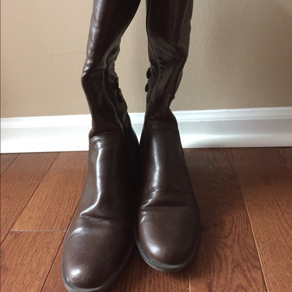 Boots - Picture 3 of 4