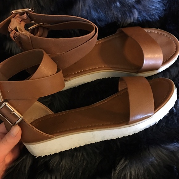Forever 21 brown sandals