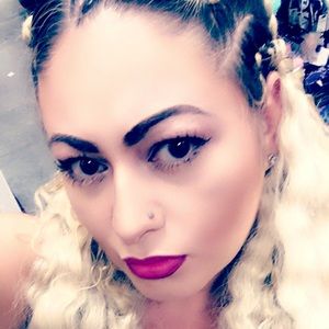 Meet your Posher, Sanja