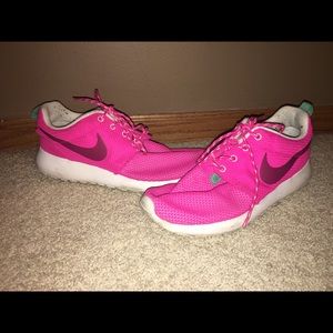 Pink Nike Roshes