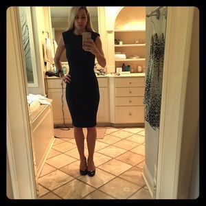 Dark Green Zara curve-hugging dress