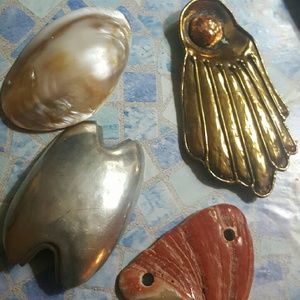 4 vintage belt buckles
