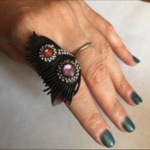 Black gem feather statement chunky ring 💍