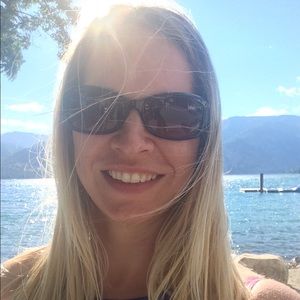 Meet your Posher, Marissa