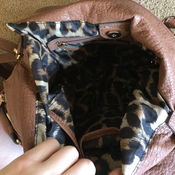 Jessica Simpson handbag - Picture 3 of 4