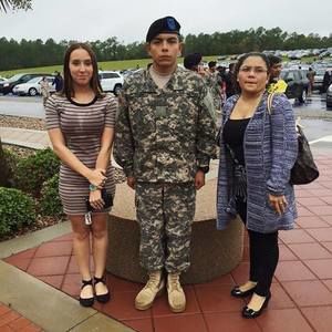 Meet your Posher, Iris