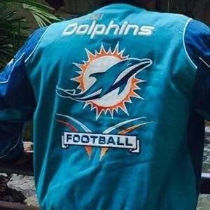 Meet your Posher, Travis