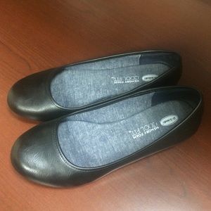 Dr. Scholl's black flats