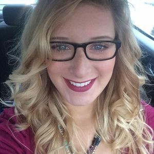 Meet your Posher, Emilie