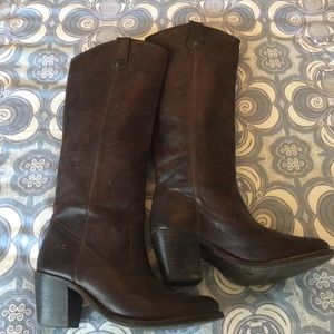 Authentic Frye Jackie Button Boots
