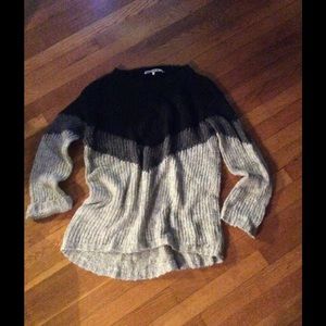 Pam & Gela sweater