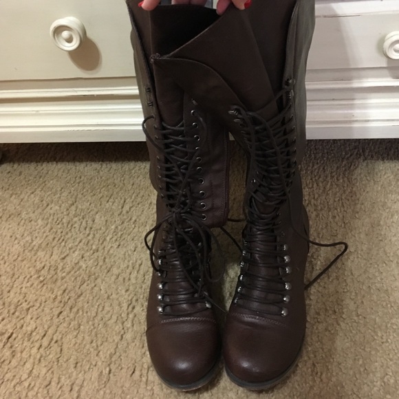 Breckelle combat boots.