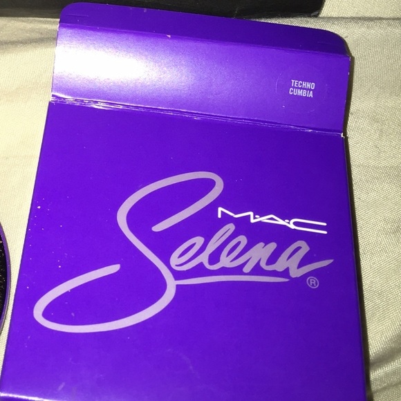 Mac bronzer techno cumbia Selena collection