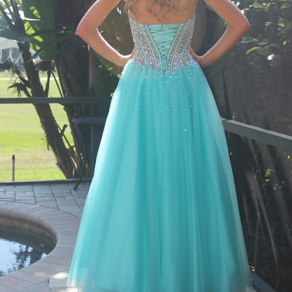 Jovani prom dress - Picture 2 of 2