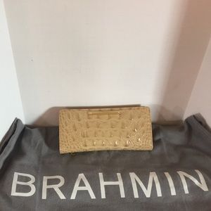 Brahmin Ady Wallet