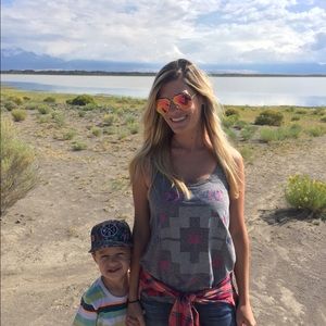 Meet your Posher, Adria