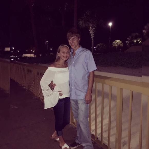 Meet your Posher, Haley - Picture 1 of 1