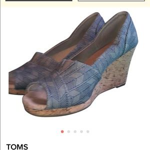 Toms Wedges