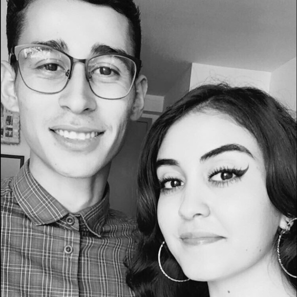 Meet your Poshers, Alison & Bryant - Picture 3 of 4