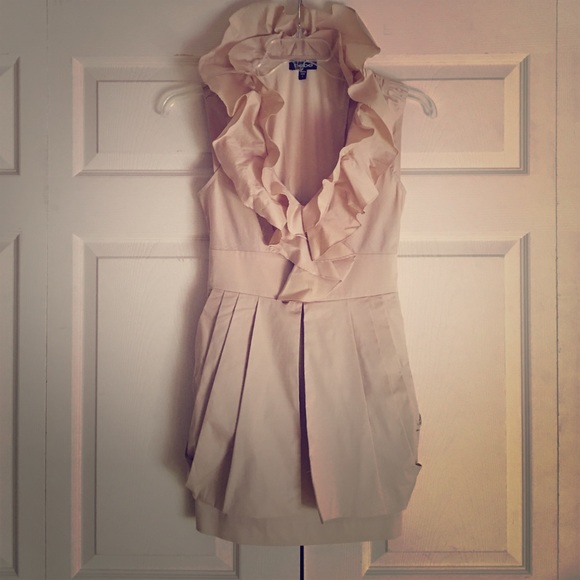 🔥💥BIG SALE🔥🔥"BEBE" Beige Mini Dress Sz S💥🔥🎊 - Picture 1 of 4