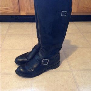 Black boots