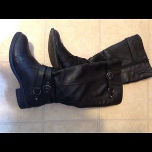 Black boots