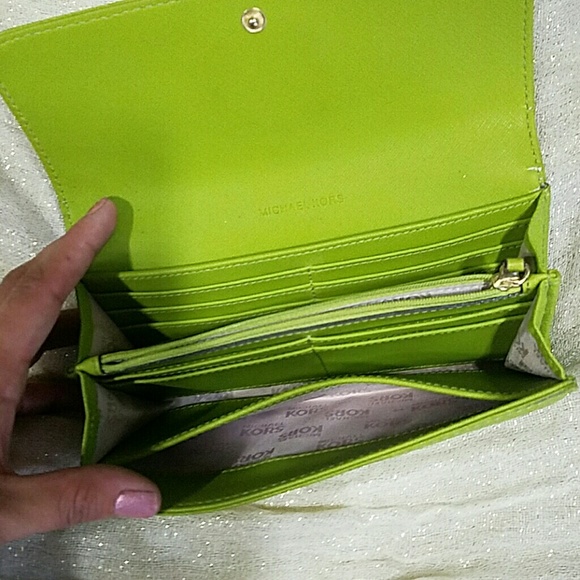 Wallet - Picture 2 of 3