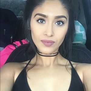 Meet your Posher, Adriana