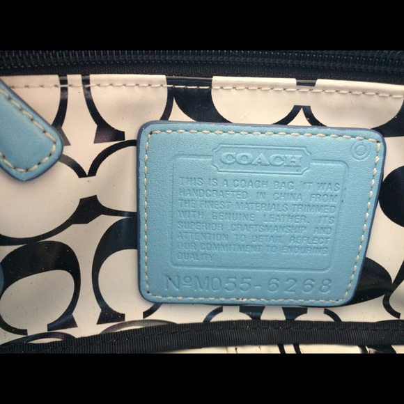 Coach handbag in black and blue - Picture 4 of 4