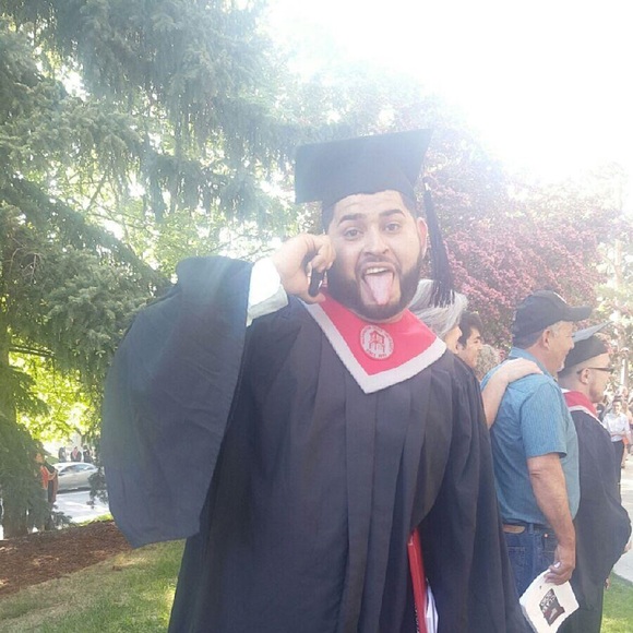 Meet your Posher, Hilario - Picture 1 of 1