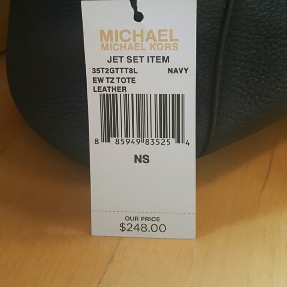 Michael Kors Purse - Picture 2 of 2