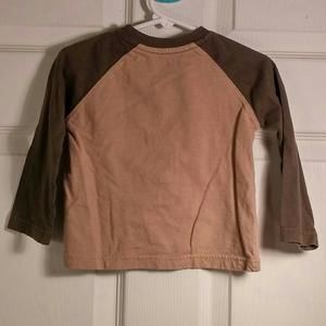 adorable two piece shirt and jeans outfit