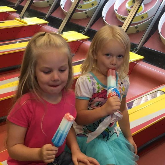 Meet your Posher, Alicia