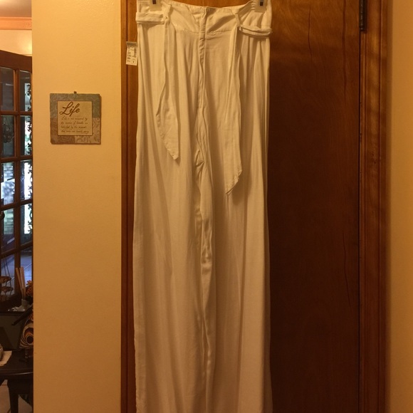 White stylish balloon pants