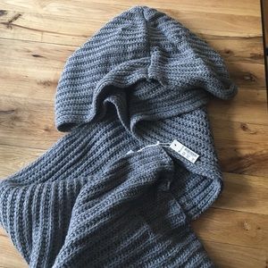 Madewell hooded scarf