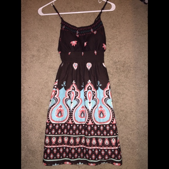 Cute dress - Picture 1 of 2