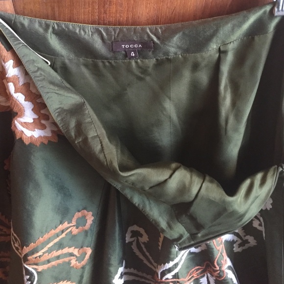 🌿 Tocca insanely gorgeous embroidered skirt!🌿 - Picture 4 of 5