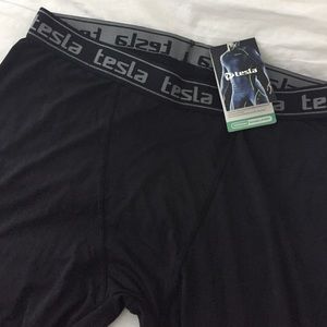 Tesla athletic performance pant/legging