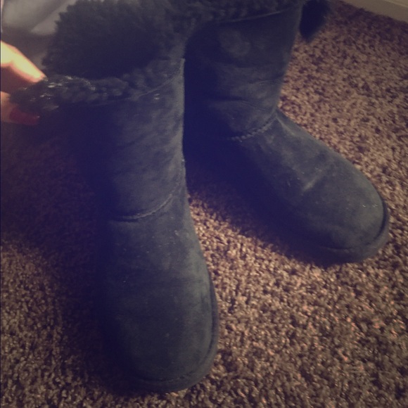 Women's Black Uggs